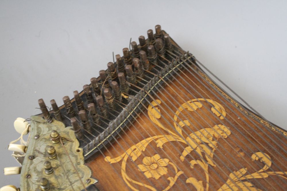 An Otto Pressler zither